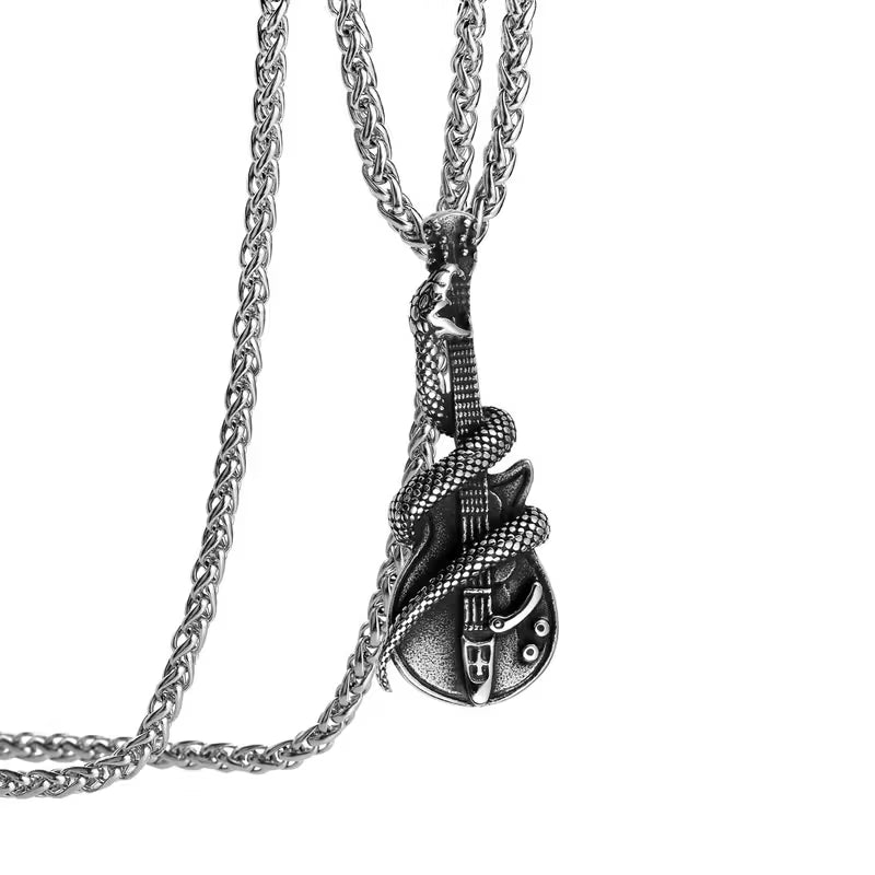 Chaîne en acier inoxydable de style punk avec pendentif en alliage de guitare python rétro, accessoire de mode rock unisexe, cadeau idéal pour les amateurs de musique et les amis.