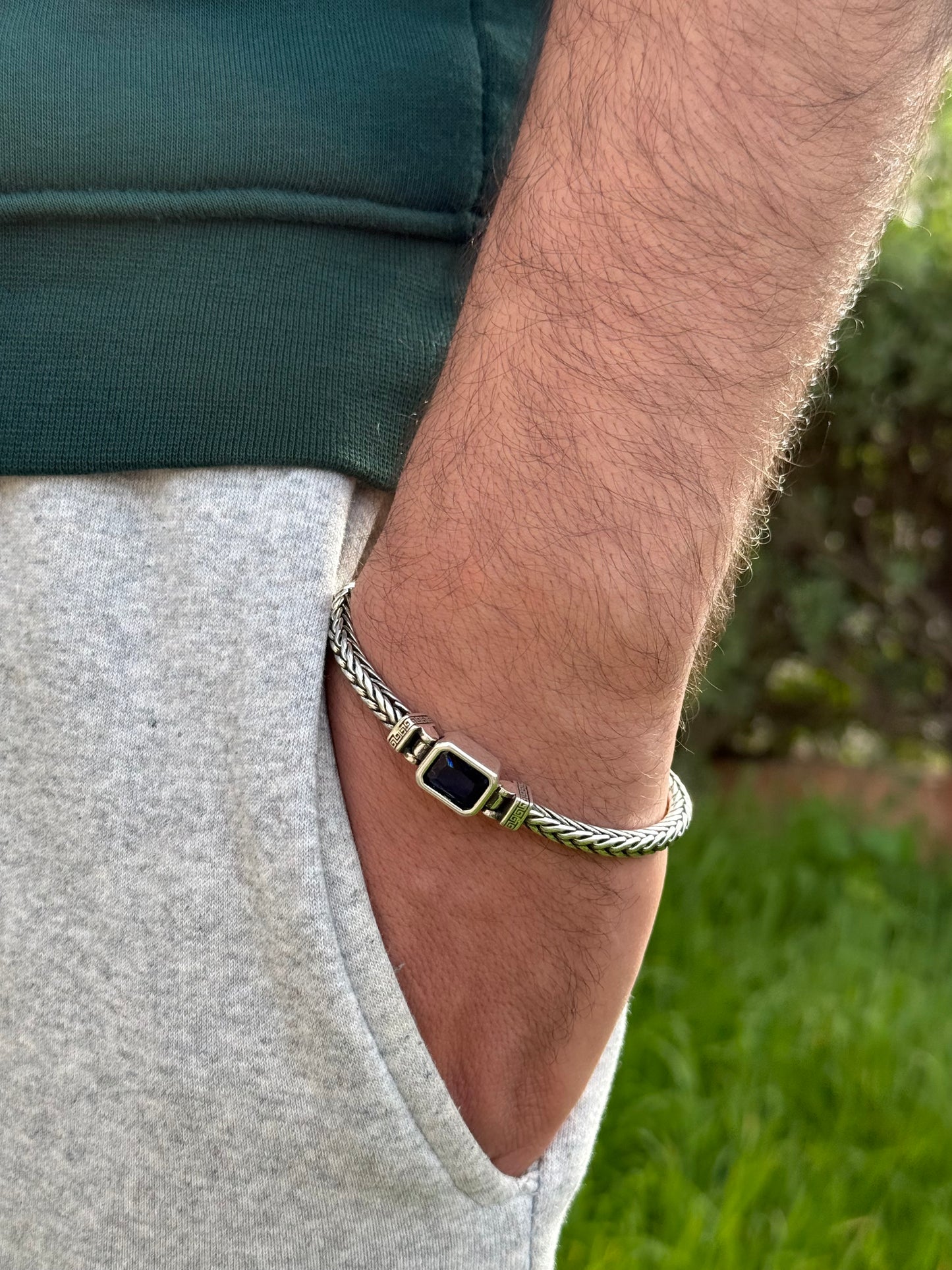 Bracelet Tissé à la Main pour Homme avec Pendentif – Style Vintage Polyvalent