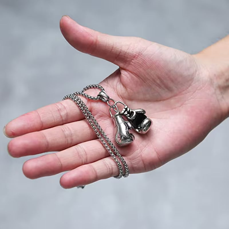 Pendentif Gant de Boxe Double, Accessoire Sport et Fitness Unique pour Hommes