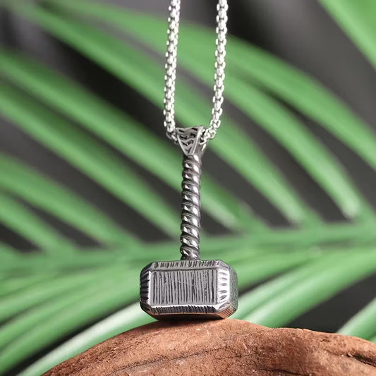 Collier pendentif vintage en acier inoxydable Mjolnir - Unisexe, tendance et durable
